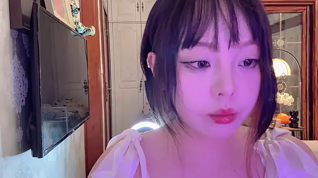 thelittlexx online show from May 2026 07:34:01 AM