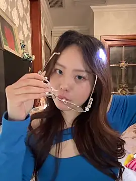 thelittlexx online show from April 2026 01:41:01 PM