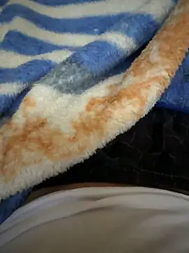 shyyyyy0 online show from April 2026 07:15:02 AM