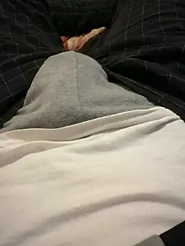 shyyyyy0 online show from April 2026 01:54:02 AM