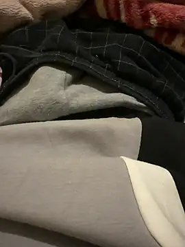 shyyyyy0 online show from April 2026 01:33:01 AM