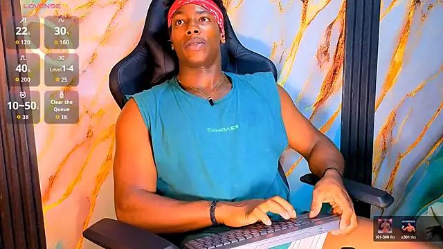 Snapshot of maxmuscle10 chatting on April 2026 03:54:01 AM maxmuscle10 online show from April 2026 03:54:01 AM