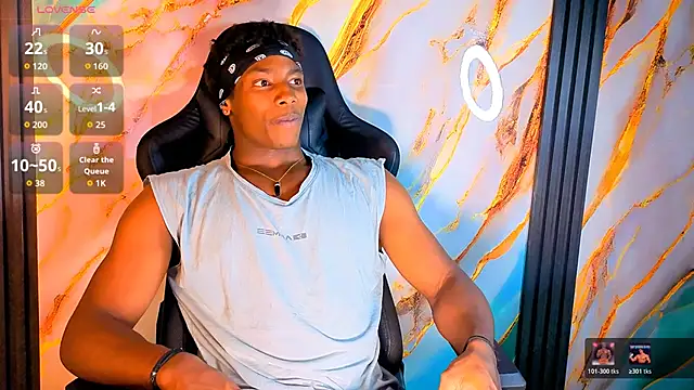 Snapshot of maxmuscle10 chatting on April 2026 04:08:02 AM maxmuscle10 online show from April 2026 04:08:02 AM