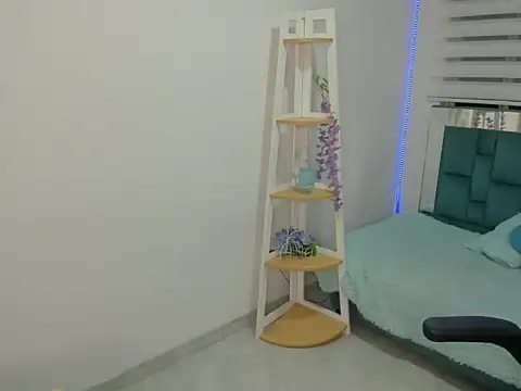 Sara Red X online show from April 2026 03:30:01 AM