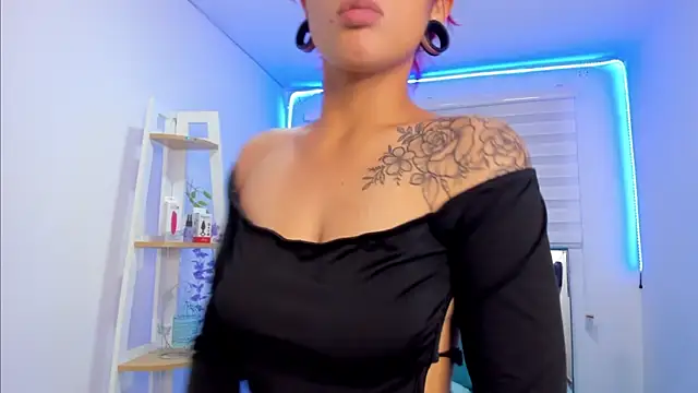 Sara Red X online show from April 2026 04:14:02 AM