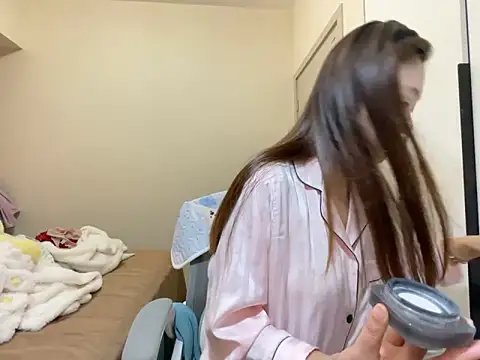 Snapshot of tutu512 chatting on April 2026 06:09:01 AM tutu512 online show from April 2026 06:09:01 AM