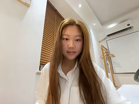 tutu512 online show from April 2026 02:47:02 PM