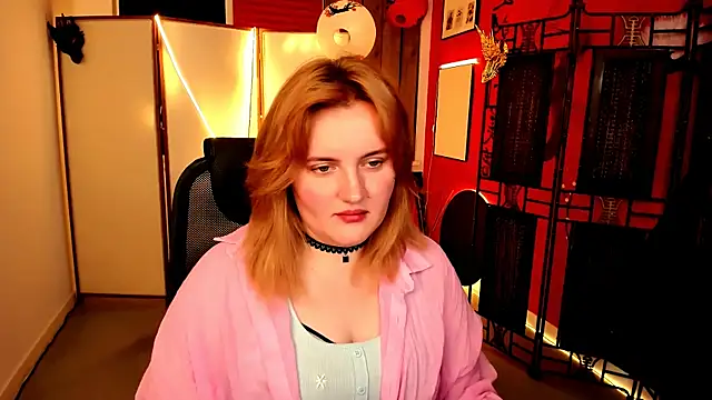 Snapshot of KathyBriggs chatting on July 2026 05:13:02 AM KathyBriggs online show from July 2026 05:13:02 AM