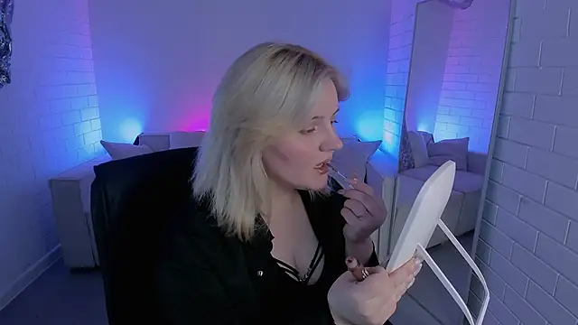 KathyBriggs online show from April 2026 05:54:01 AM