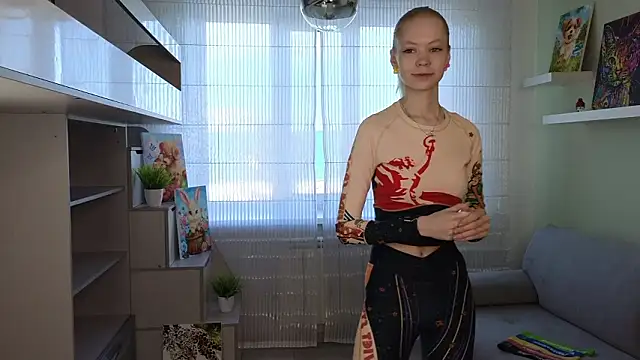 TulaHilst online show from March 2026 05:31:02 AM