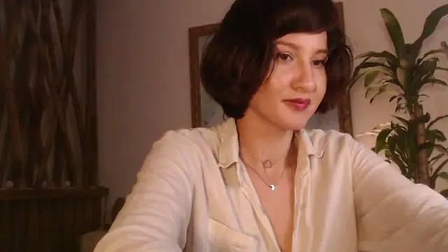 Snapshot of wanderwhitch chatting on June 2026 05:01:01 PM wanderwhitch online show from June 2026 05:01:01 PM