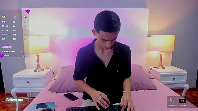 Snapshot of Jostyn_rous chatting on March 2026 12:18:01 PM Jostyn rous online show from March 2026 12:18:01 PM