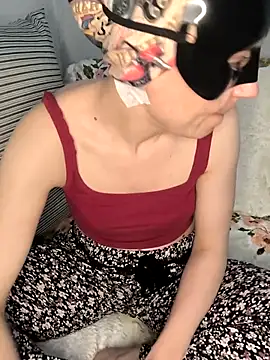 Pisicik 2 online show from April 2026 04:55:02 PM