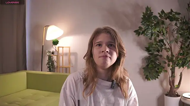 JosefaDonelan online show from April 2026 07:04:01 AM