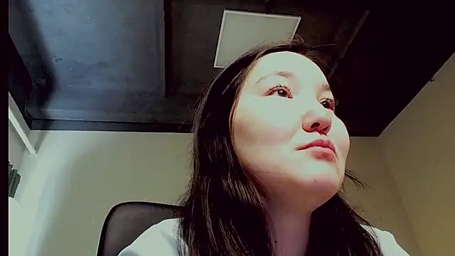 CamilaMartiez online show from May 2026 01:09:01 PM