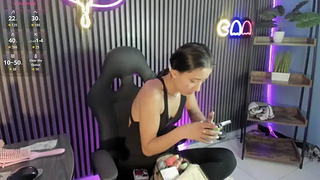 Luna roose1 online show from April 2026 12:34:01 PM