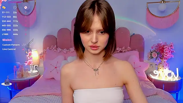 MariLew online show from May 2026 05:27:02 AM