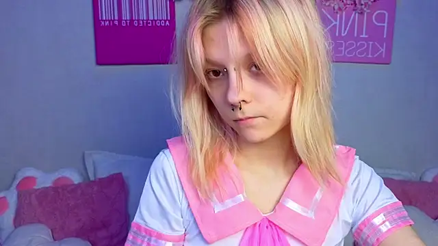 PerryKitty online show from May 2026 04:33:01 PM