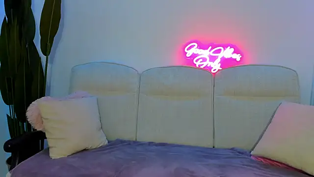 Snapshot of Cassy-Foxy chatting on April 2026 05:23:01 AM Cassy-Foxy online show from April 2026 05:23:01 AM