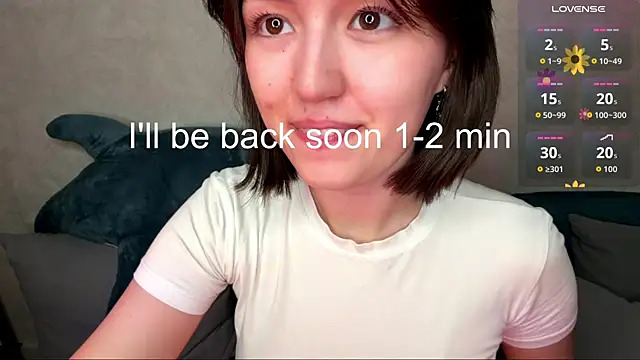 Snapshot of lilysolar chatting on May 2026 06:23:01 PM lilysolar online show from May 2026 06:23:01 PM