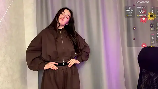 lilysolar online show from April 2026 07:07:02 PM