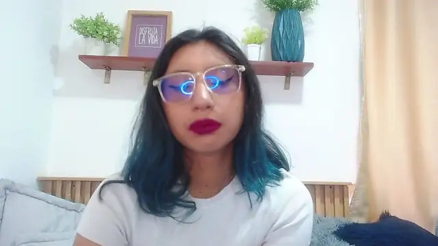 Violet 2003 online show from May 2026 02:34:02 PM
