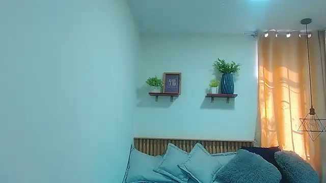 Violet 2003 online show from May 2026 01:47:01 PM