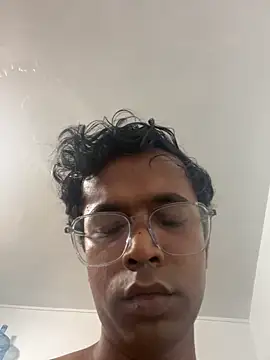 hotbottominr online show from April 2026 02:25:01 PM