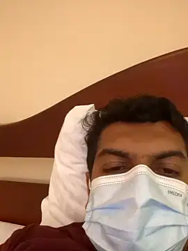 Notsodilf online show from May 2026 06:27:02 PM