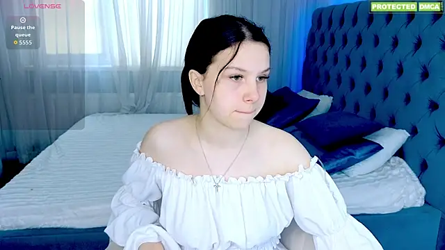 DarkAdelina online show from April 2026 09:45:02 AM