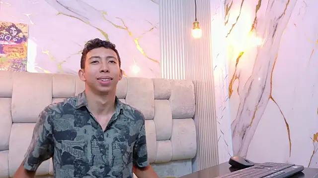 Snapshot of MOgekobig19 chatting on March 2026 12:03:02 PM MOgekobig19 online show from March 2026 12:03:02 PM