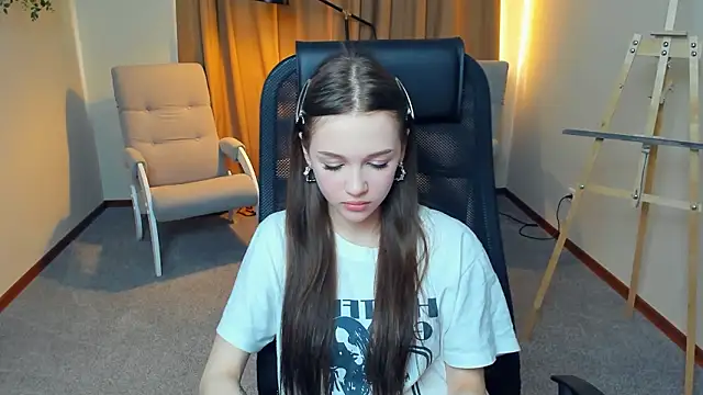 SharriSang online show from March 2026 12:06:02 PM