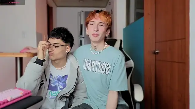 Nathan twink online show from March 2026 01:45:01 PM