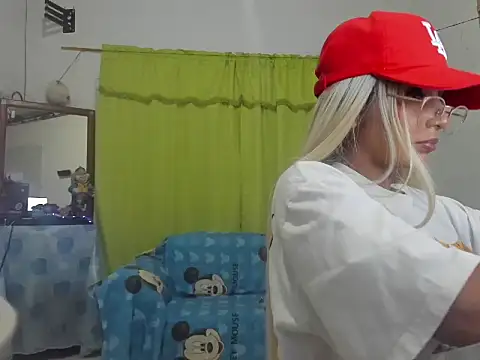 skinny tyffany online show from May 2026 05:04:02 AM