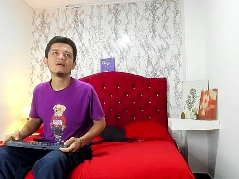 Snapshot of Alejandra_and_James_ chatting on March 2026 11:22:02 AM Alejandra and James online show from March 2026 11:22:02 AM