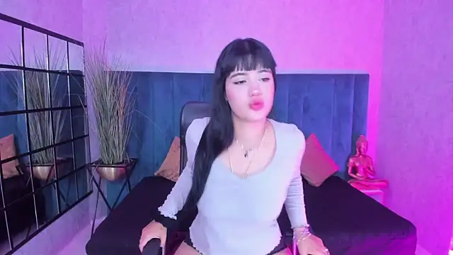 Antoniajblair online show from April 2026 11:17:01 AM