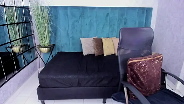 Antoniajblair online show from April 2026 11:56:02 AM