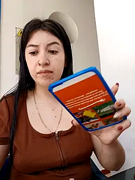 AvaVictori online show from May 2026 06:34:02 PM