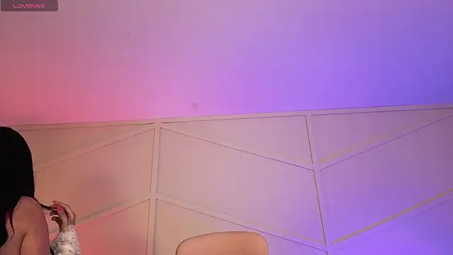 mia adams bm online show from April 2026 07:26:02 PM