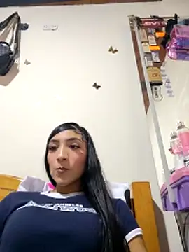 Snapshot of yvonne_1998 chatting on March 2026 06:20:01 PM yvonne 1998 online show from March 2026 06:20:01 PM