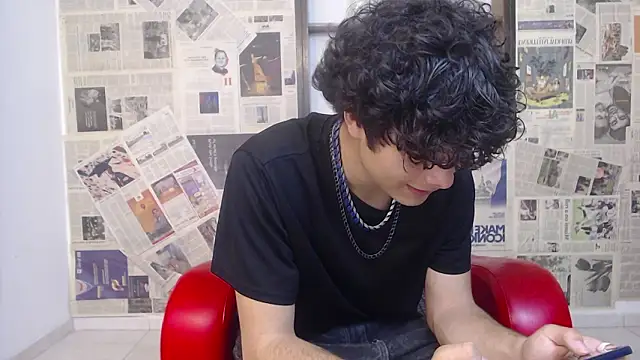 sebastian rougue online show from March 2026 08:51:02 PM