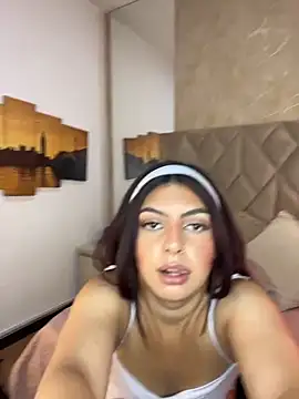 Cinthia Cortes online show from March 2026 08:10:02 PM