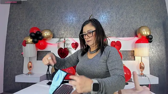 anna  lu online show from May 2026 02:59:02 PM