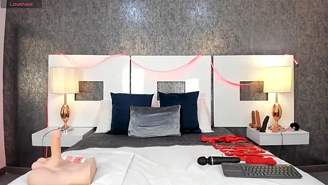 Snapshot of anna__lu chatting on April 2026 12:39:01 PM anna lu online show from April 2026 12:39:01 PM