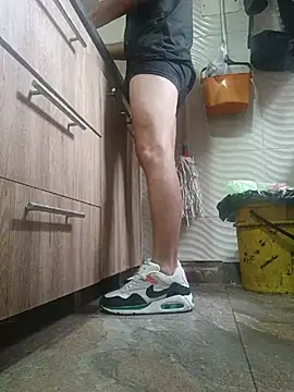 Bruce Wayne188 online show from April 2026 12:12:02 PM