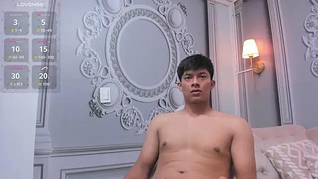 Snapshot of Andeuw__ chatting on April 2026 03:35:02 AM Andeuw online show from April 2026 03:35:02 AM