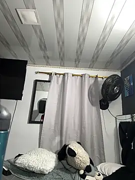 Snapshot of CAROLYNFOSTER chatting on April 2026 09:37:01 AM CAROLYNFOSTER online show from April 2026 09:37:01 AM