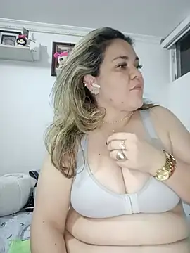 Snapshot of Natashablade__ chatting on July 2026 03:34:01 AM Natashablade online show from July 2026 03:34:01 AM