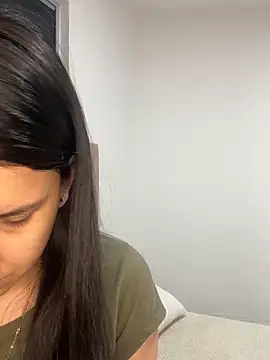 Annarhode online show from April 2026 11:31:01 PM