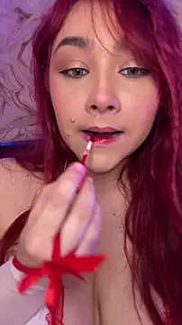 Snapshot of SweetLittleRed chatting on May 2026 06:45:02 AM SweetLittleRed online show from May 2026 06:45:02 AM